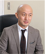 金子 周平 氏